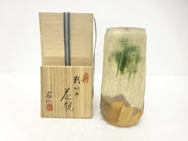 JAPANESE CERAMICS / FLOWER VASE / ARTISAN WORK